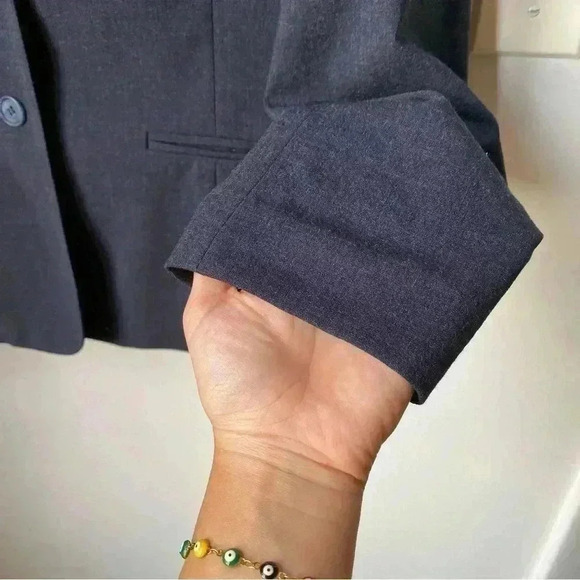 Talbots Women’s Wool Blazer Dark Navy Blue Size 8, 96% Wool, Excellent Condition - Picture 12 of 15